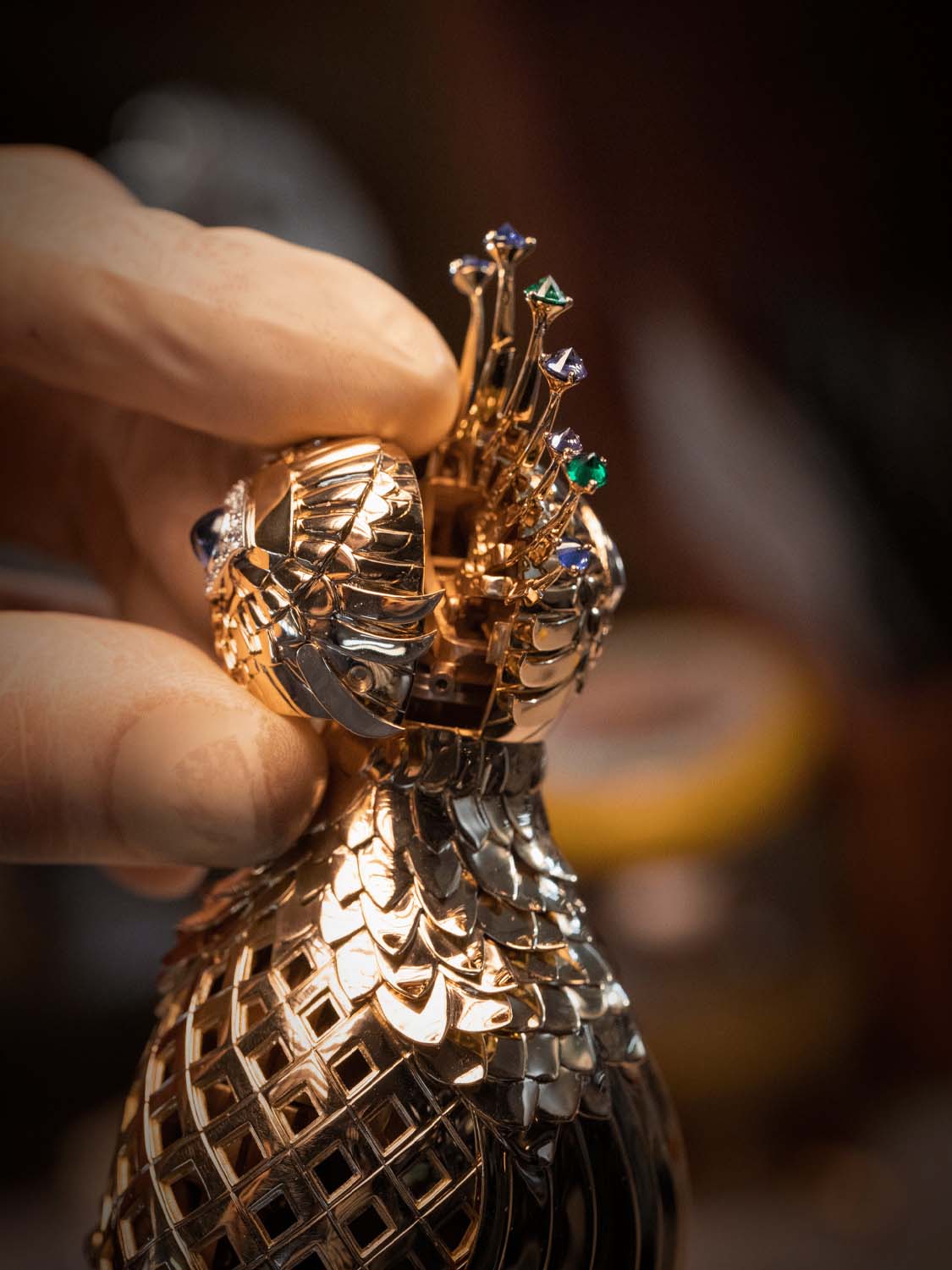 Assembling the head of the male bird, Fontaine aux Oiseaux automaton. Extraordinary Object, Van Cleef & Arpels